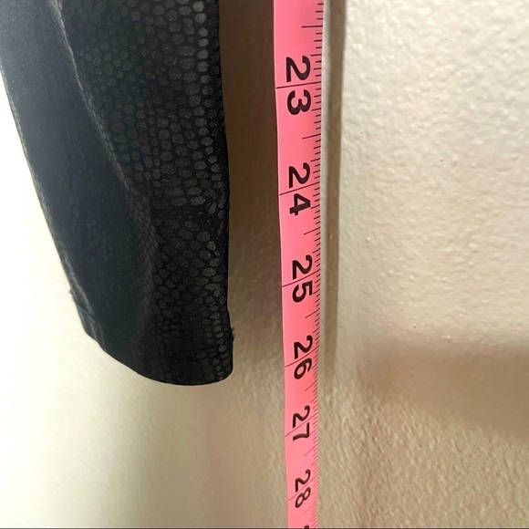 Onzie Faux Leather Croc Print Leggings Small - Picture 5 of 8